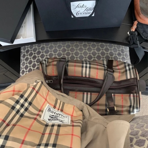 AUTHENTIC Burberry keychain carabiner belt hook/loop/clasp - Picture 8 of 10